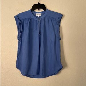 Bella Dahl Sleeveless Pleat Blouse Blue in Size M